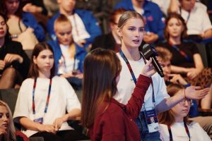Студентка Подмосковного политехнического колледжа приняла участие во Всероссийском молодёжном образовательном форуме «Территория смыслов» профиля «Созидание» в Солнечногорске.