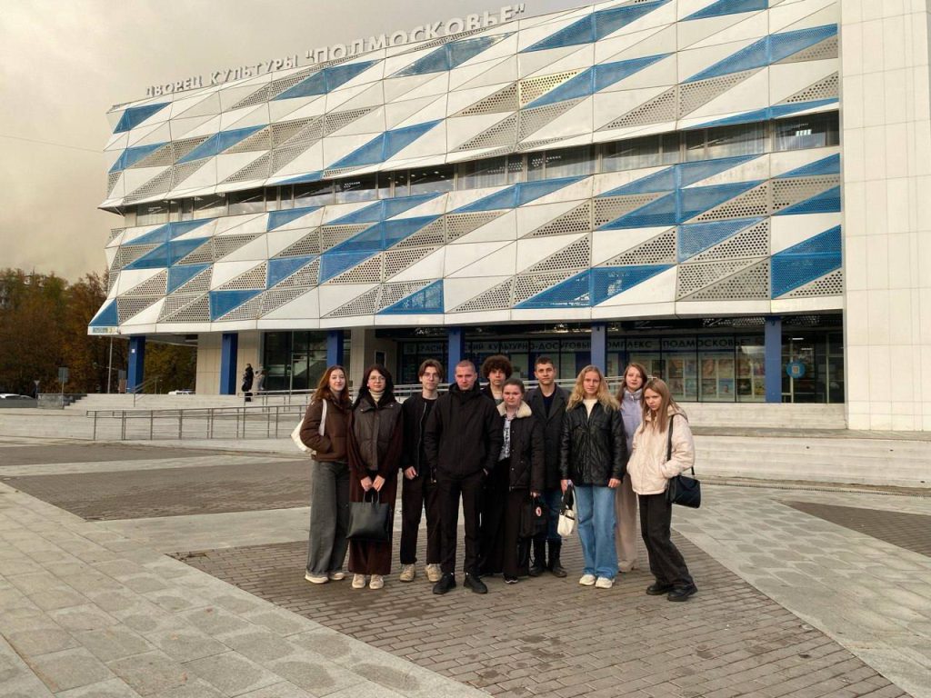 Студенты посетили специальный концерт легендарной группы «Калинов мост».