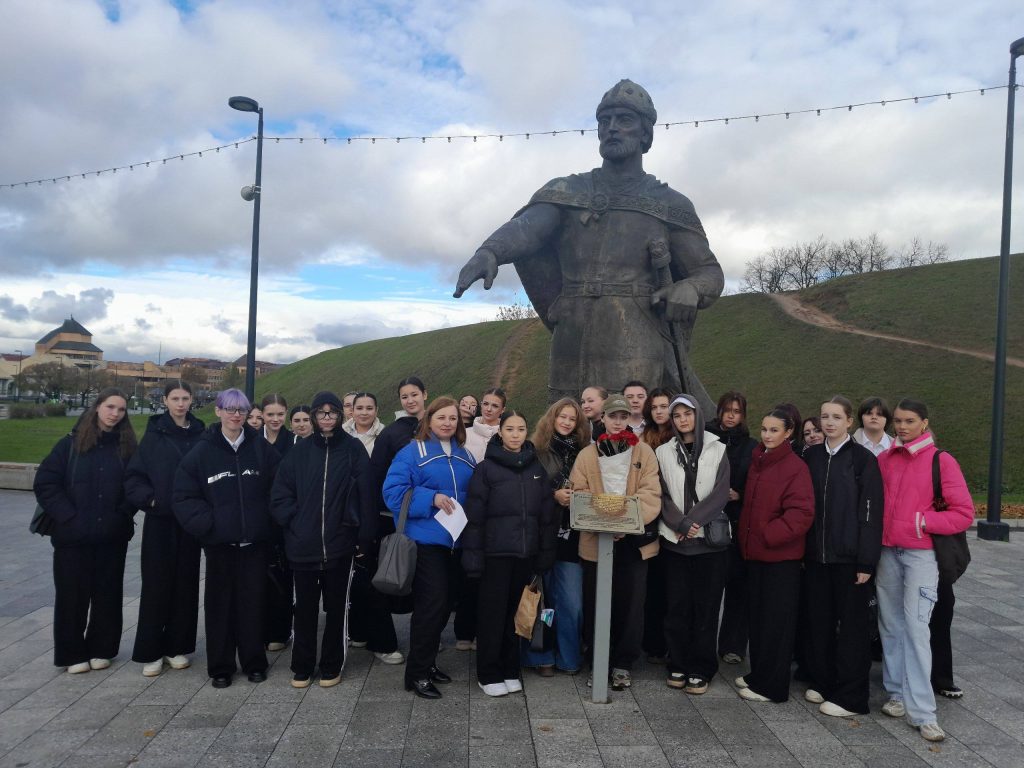 Студенты приняли участие в выездном мероприятии «Смотрю я памяти в глаза».