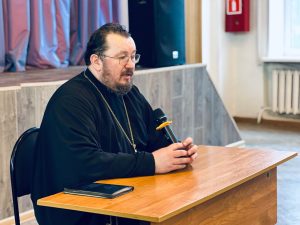 Встреча настоятеля Сретенского храма г. Дмитрова протоиерея Дмитрия Скидаленко со студентами