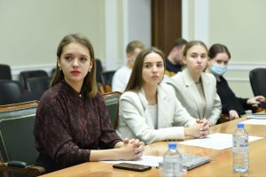 Студентки колледжа участвовали в выборах Молодёжного парламента Дмитровского муниципального округа и вошли в его состав.