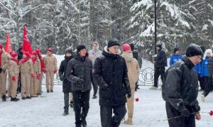 Почтили память воинов