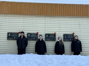 Студенты Подмосковного политеха приняли участие в митинге у мемориальных досок героев-дмитровчан.