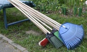 Весенняя уборка на набережной