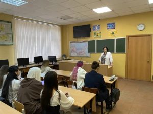 Фельдшер Маврина Светлана Николаевна провела беседу о туберкулезе, причинах возникновения, путях заражения и способах профилактики этого заболевания.