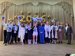 Выпускной — один из самых знаменательных моментов для каждого человека. Это возможность подвести итоги и начать новую жизнь.