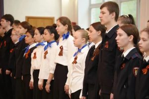 В Подмосковном колледже прошла торжественная линейка в преддверии Дня Победы