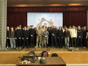 В Политехе «Дубна» прошли «Уроки мужества» с ветеранами СВО
