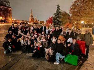 На кремлёвской сцене: студентки Подмосковного политехнического колледжа выступили вместе с артистами российской эстрады